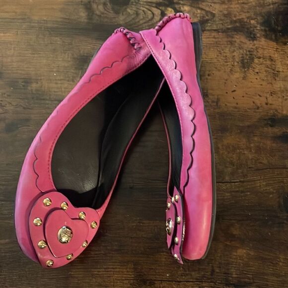 Tory Burch leather heart with logo ballerina flats in Magenta Size 5.5 - Picture 3 of 5